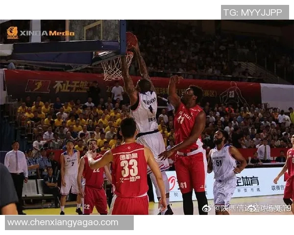 西安篮球队中路突破战术解析与球队发展趋势探讨